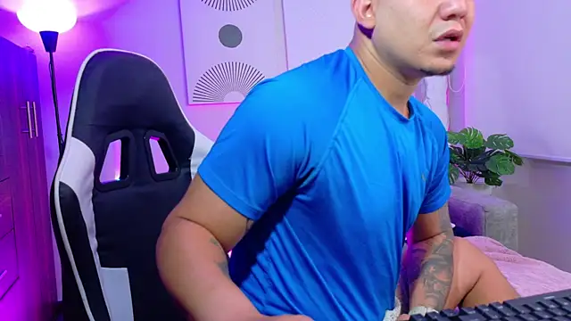  robertobaggioo online show from May 23, 2026, 12:31 pm