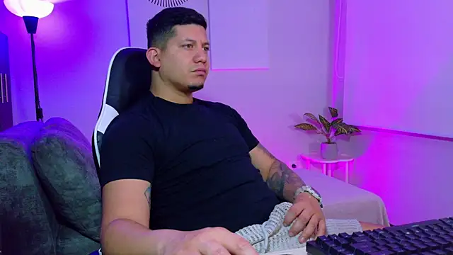  robertobaggioo online show from July 31, 2026, 12:26 pm