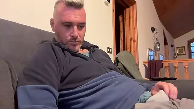 marcovik1 online show from February 25, 2026, 5:11 pm