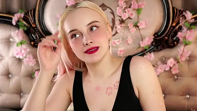 KirstinMcgeady online show from April 10, 2026, 11:15 am