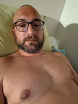Snapshot of cetriolino chatting on April 20, 2026, 7:15 pm cetriolino online show from April 20, 2026, 7:15 pm