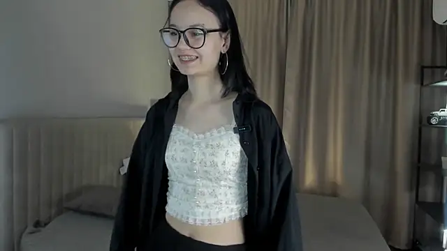 Snapshot of BeatrisRosel chatting on March 7, 2026, 6:05 pm BeatrisRosel online show from March 7, 2026, 6:05 pm