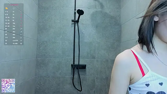 Snapshot of BeatrisRosel chatting on April 10, 2026, 6:45 pm BeatrisRosel online show from April 10, 2026, 6:45 pm