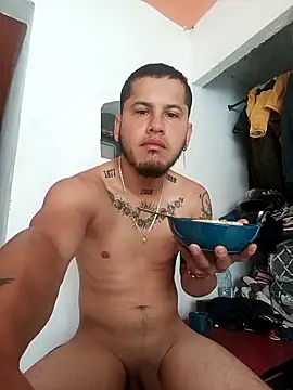 Snapshot of lenin9 chatting on February 17, 2026, 1:40 pm lenin9 online show from February 17, 2026, 1:40 pm