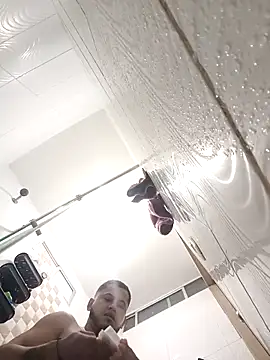 Snapshot of lenin9 chatting on March 18, 2026, 12:41 pm lenin9 online show from March 18, 2026, 12:41 pm