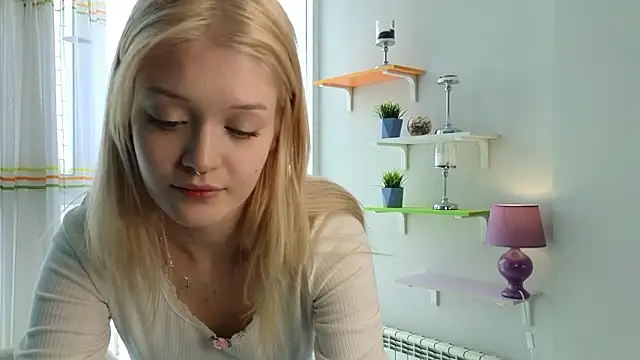 Snapshot of TaraBomstad chatting on February 28, 2026, 9:10 am TaraBomstad online show from February 28, 2026, 9:10 am