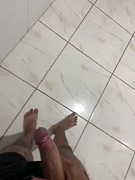 lopes22246 online show from April 30, 2026, 1:01 am