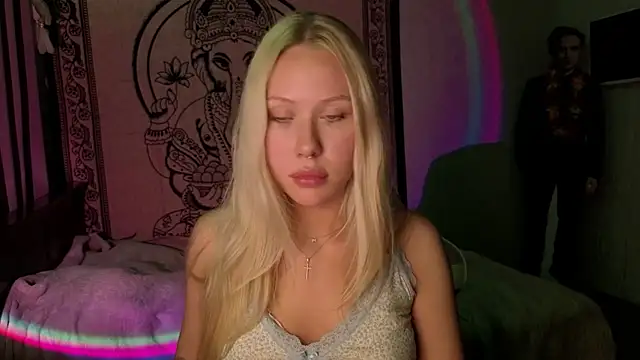 pureeangel online show from April 2, 2026, 7:55 pm