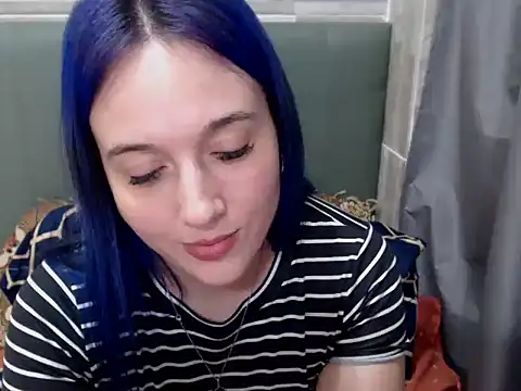 AZULFOX69 online show from April 26, 2026, 6:27 pm