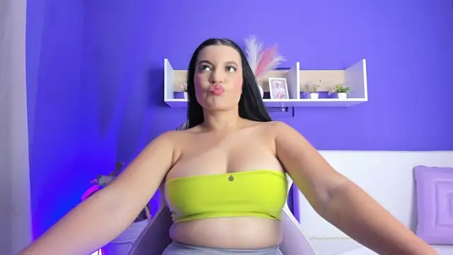 Snapshot of Zoe_Curvy_ chatting on February 13, 2026, 8:38 pm Zoe Curvy online show from February 13, 2026, 8:38 pm