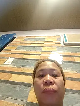 Snapshot of squirtshantal chatting on February 2, 2026, 10:19 pm squirtshantal online show from February 2, 2026, 10:19 pm