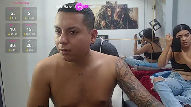 Snapshot of vanessa_f chatting on February 24, 2026, 7:01 pm vanessa f online show from February 24, 2026, 7:01 pm