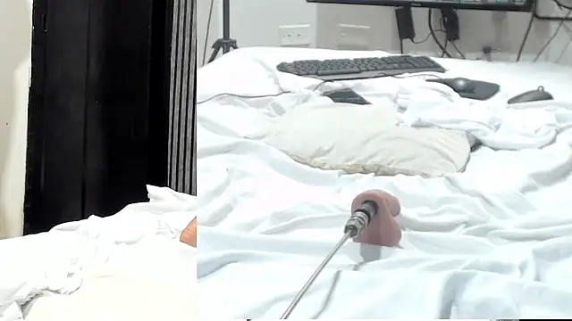 Snapshot of isabella_castro2 chatting on April 9, 2026, 4:12 am isabella castro2 online show from April 9, 2026, 4:12 am