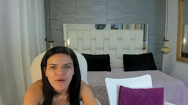 Snapshot of Veyra_sereny chatting on March 20, 2026, 10:58 pm Veyra sereny online show from March 20, 2026, 10:58 pm