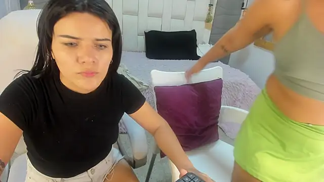 Snapshot of Veyra_sereny chatting on March 23, 2026, 10:36 pm Veyra sereny online show from March 23, 2026, 10:36 pm