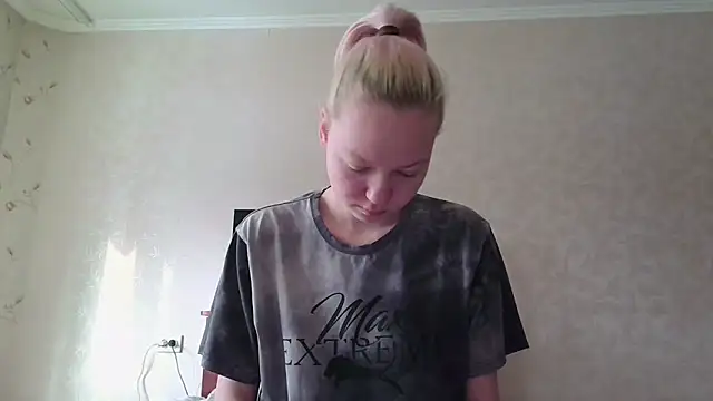 BabyyDolll  online show from February 26, 2026, 10:42 pm