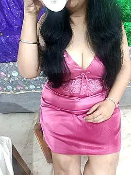 Hot Sonniyaa online show from February 15, 2026, 2:52 am