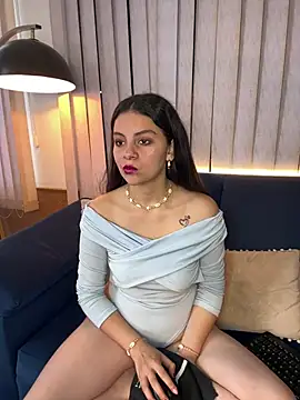 Snapshot of luisa__rosse chatting on February 23, 2026, 11:51 am luisa rosse online show from February 23, 2026, 11:51 am