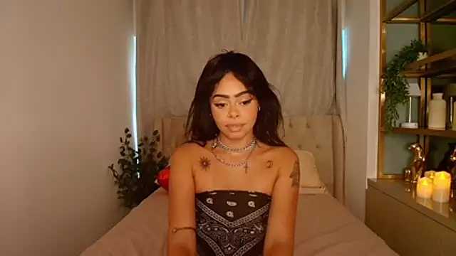 Pauline Clark online show from February 17, 2026, 8:04 pm