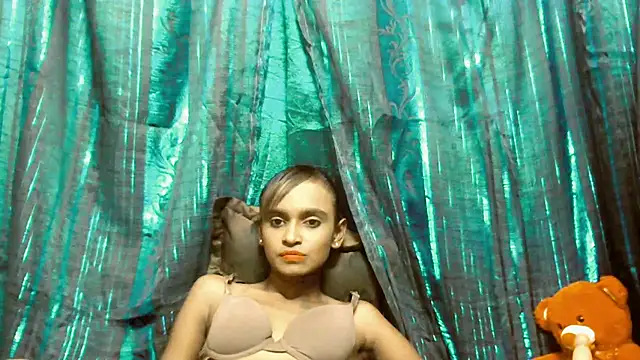 Snapshot of SassyXindian chatting on March 17, 2026, 6:50 am SassyXindian online show from March 17, 2026, 6:50 am