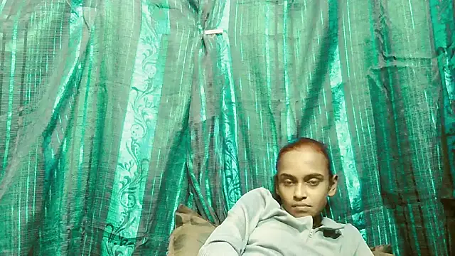 Snapshot of SassyXindian chatting on April 15, 2026, 5:14 am SassyXindian online show from April 15, 2026, 5:14 am