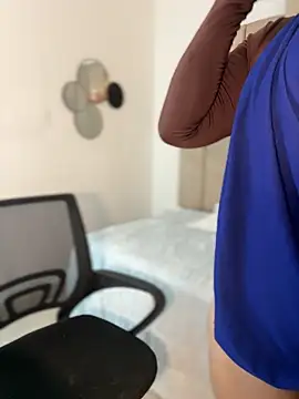 rashaaa  online show from March 1, 2026, 2:13 am