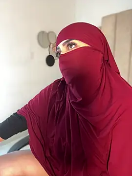 rashaaa  online show from April 11, 2026, 3:11 am