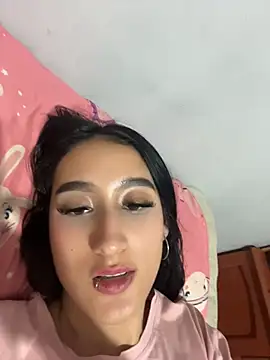 Snapshot of lali_buny chatting on May 26, 2026, 12:39 am lali buny online show from May 26, 2026, 12:39 am