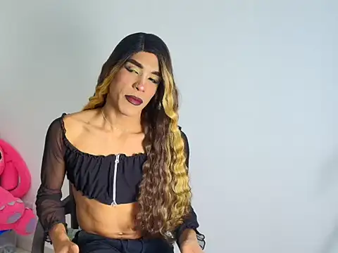 DollsKiara online show from April 5, 2026, 1:58 am