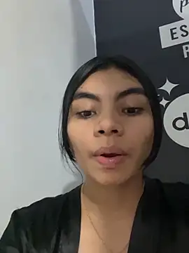 eimmy  skinny online show from May 16, 2026, 12:40 am
