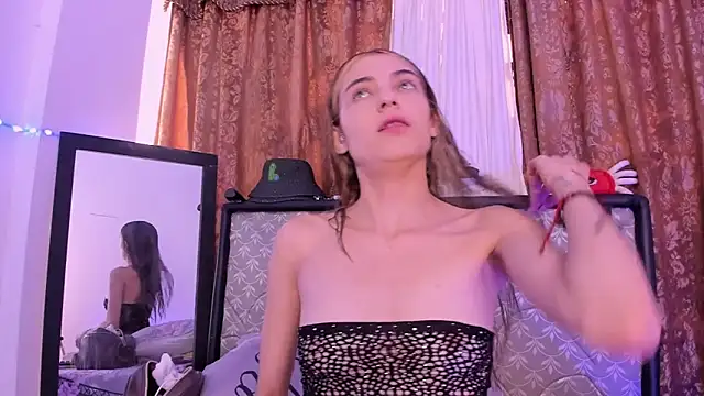 Sophie vega1 online show from June 1, 2026, 6:53 pm