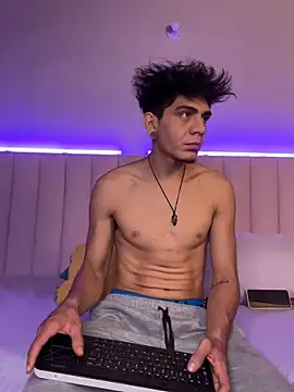 abrilandjulian online show from April 8, 2026, 12:05 pm