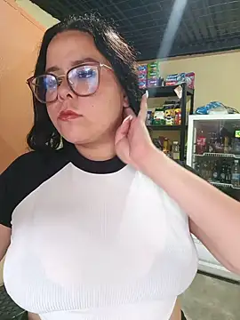 Snapshot of Blanquita_vip chatting on July 11, 2026, 11:35 am Blanquita vip online show from July 11, 2026, 11:35 am