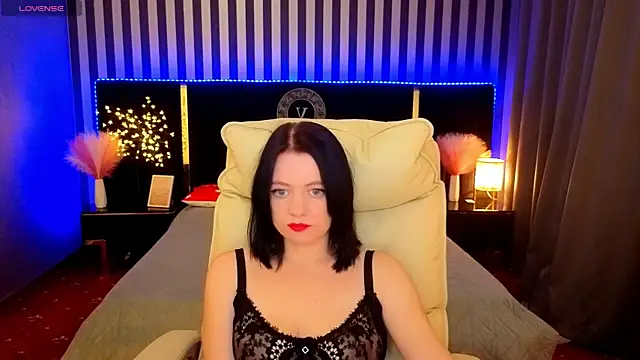 Ingrit tass online show from March 25, 2026, 8:15 pm