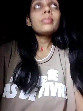 Horny Girl VIP online show from May 3, 2026, 1:50 pm
