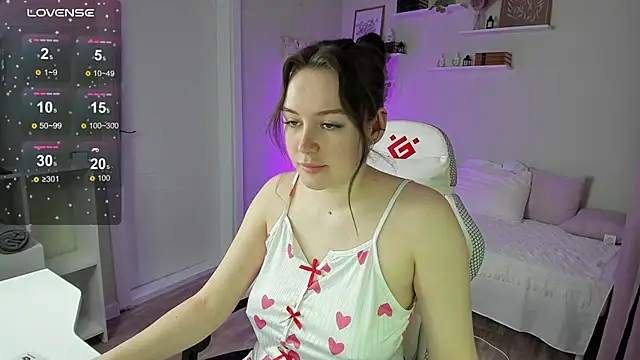 Laura CollinsS online show from April 10, 2026, 12:38 am