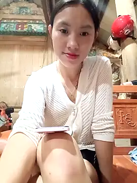 Amelia-aa online show from April 6, 2026, 12:52 am