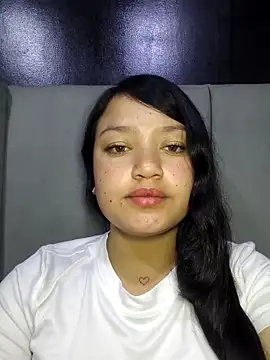 Bloom Dahlia online show from March 20, 2026, 11:31 pm