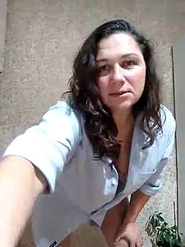 Snapshot of Susan8421 chatting on February 28, 2026, 9:38 pm Susan8421 online show from February 28, 2026, 9:38 pm