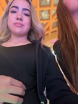 Snapshot of bellabarbiex chatting on April 13, 2026, 5:29 pm bellabarbiex online show from April 13, 2026, 5:29 pm