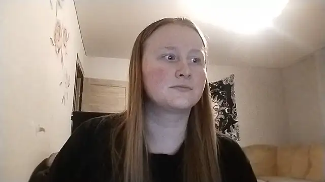 AnikaLipps online show from May 15, 2026, 11:45 pm