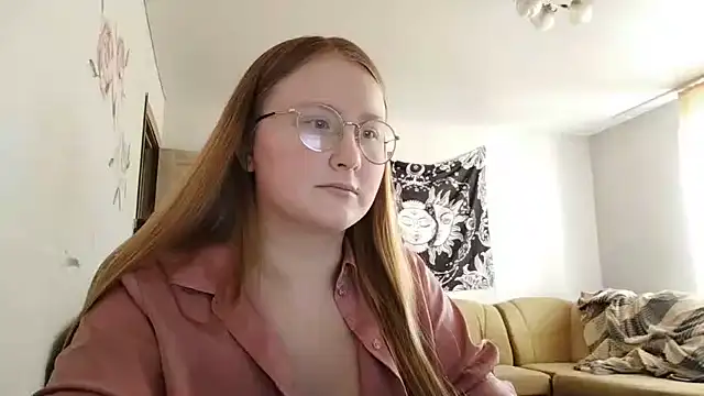AnikaLipps online show from June 12, 2026, 11:53 am