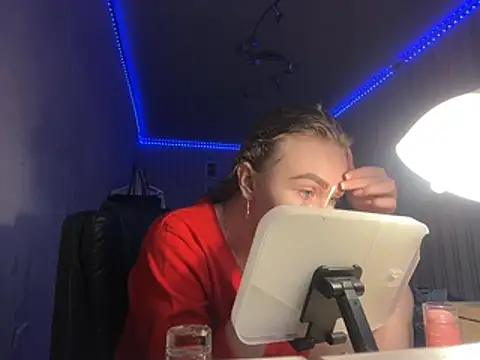 melissashineee online show from March 2, 2026, 11:06 am