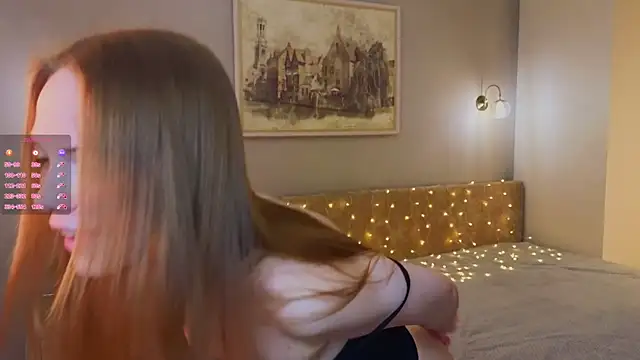 Crystal Diva online show from April 2, 2026, 5:43 pm