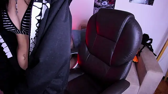 Hoshi Miuu online show from March 20, 2026, 1:27 pm