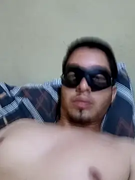 Snapshot of GLBalves chatting on February 28, 2026, 2:40 pm GLBalves online show from February 28, 2026, 2:40 pm