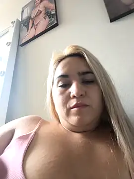 Snapshot of violet-grey chatting on February 22, 2026, 3:54 pm violet-grey online show from February 22, 2026, 3:54 pm