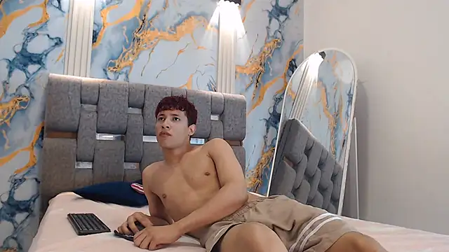 YOUNG BOYS HELL online show from July 10, 2026, 1:32 am
