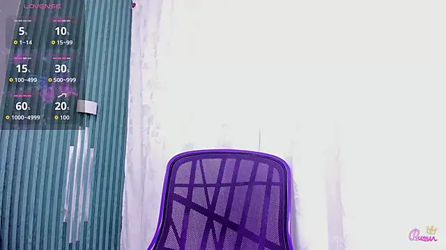 Daniella Wildx online show from April 13, 2026, 9:53 pm