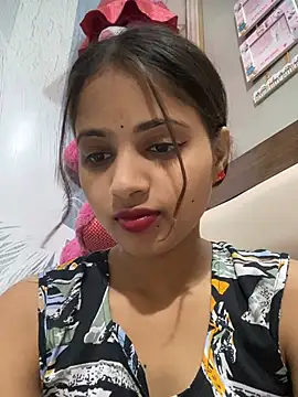 samayra1144 online show from May 18, 2026, 8:53 am